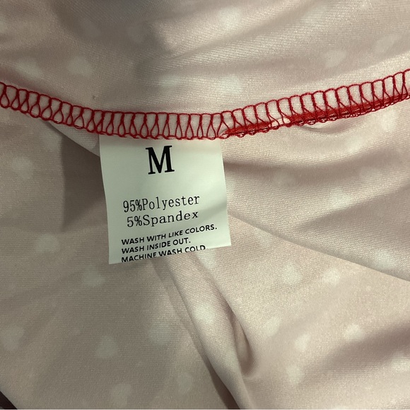 NWOT Confetti Heart Print Off Shoulder Frill Scallop Trim Bodycon Mini Dress M - Picture 9 of 10